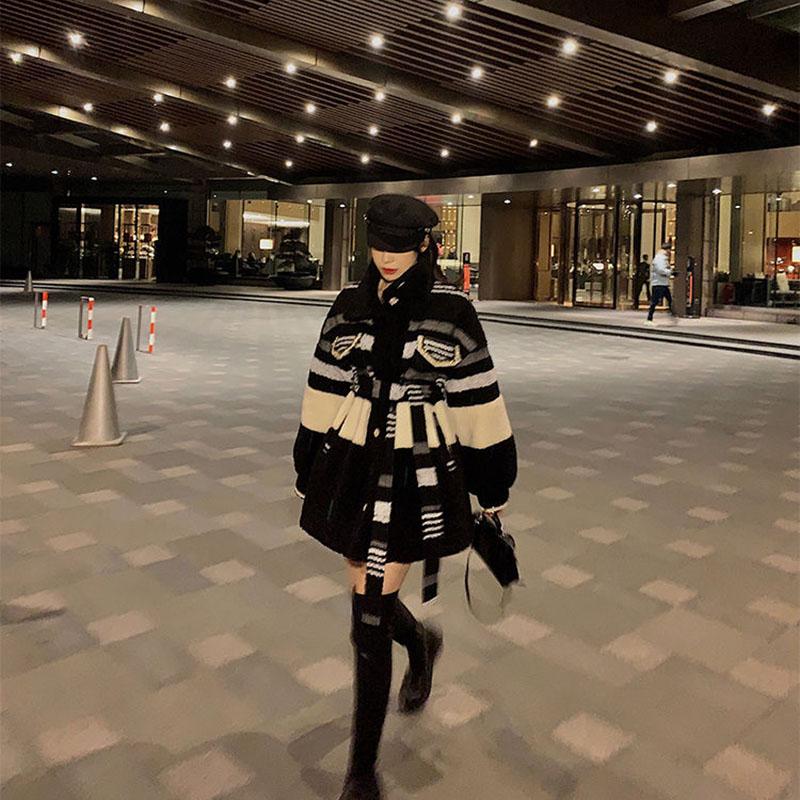 Fashion Black and White Lamb Hair Small Fragrant Wind Women's Jacket Mid-length Thick Lamb Wool Plush Jacket