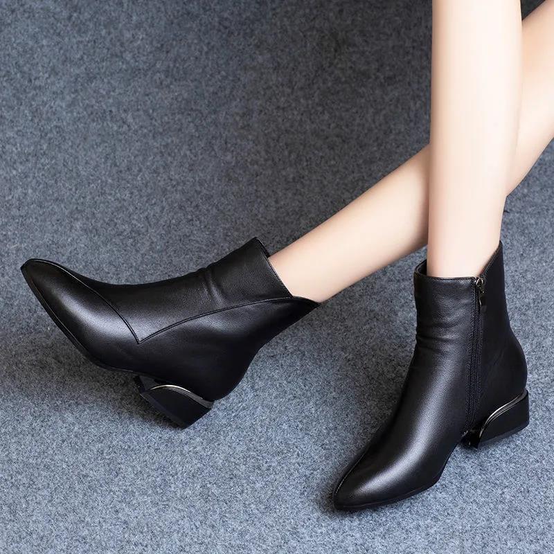 Short Tube Women's Plus Velvet Warm Martin Boots Autumn and Winter Thick Heel Pointed Toe Fashion Boots
