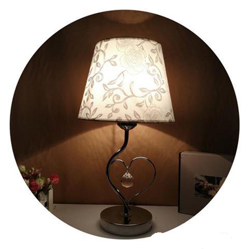 Wedding Gift Garden European Style Simple Cloth Gift Table Lamp Study Bedroom Decoration Bedside