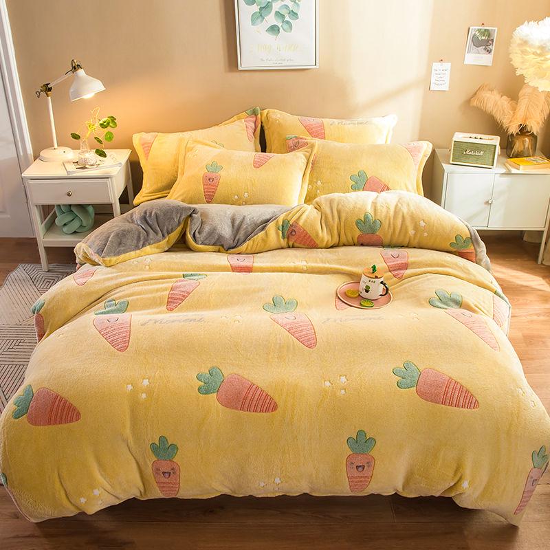 WTEMPO Pink Strawberry Bedding Set Coral Fleece Girls Ladies Warm Duvet Cover Set Queen King Size