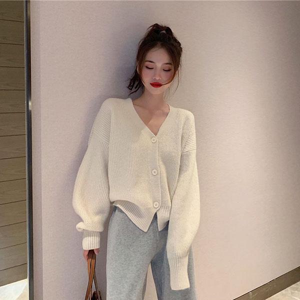Autumn and Winter Knitted Cardigan Short Loose Loose Style Long Sleeve Button Sweater Women