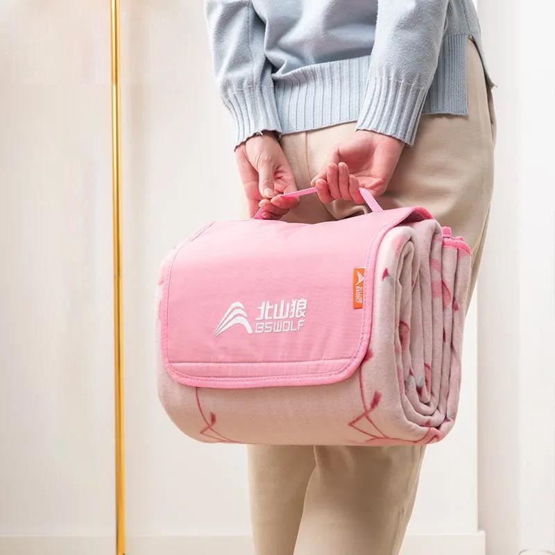 Outdoor Moisture-proof Mat Picnic Mat Thickened Beach Napkin Cloth Portable Mat Moisture-proof Mat Lawn Outing Waterproof