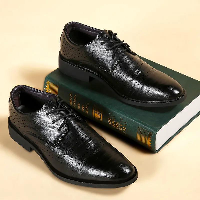Men's Pointed Leather Shoes Men Oxford Shoes Slip on Formal Dress Shoes for Man Leather Men Shoes Summer Hollow Breathable Oxford Shoes
