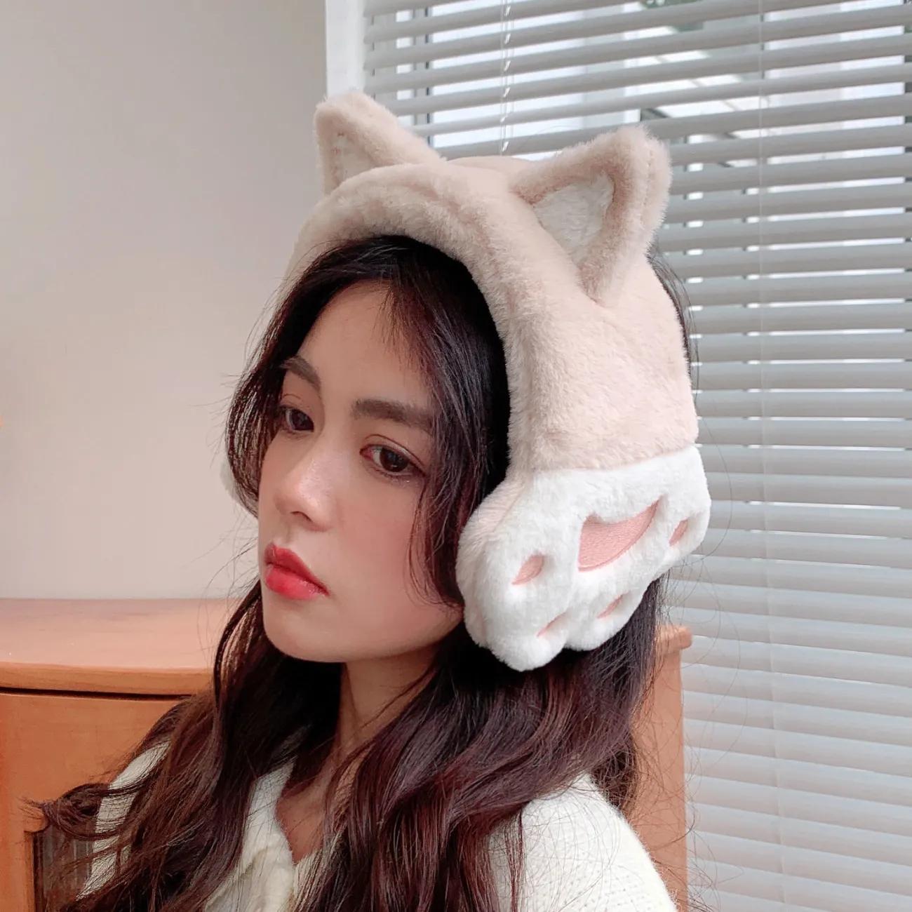 Women's Winter Cat Claw Ears Earmuffs Cute Cartoon Warm Earflaps Wide-brimmed Ear Protection Earwarmers No Shedding Cat Head Band Cover Ear Pad