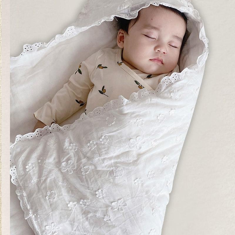 Newborn Wrapped In Pure Cotton, Thickened In Autumn and Winter, Full Moon Baby Held In Foreign Style, Noble Baby Cotton Quilt, Common In All Seasons