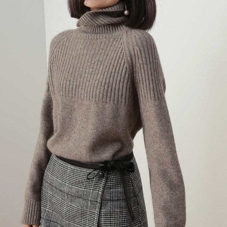 Women's Thick Turtleneck Sweater Autumn and Winter Loose Short Pullover Bottoming Shirt