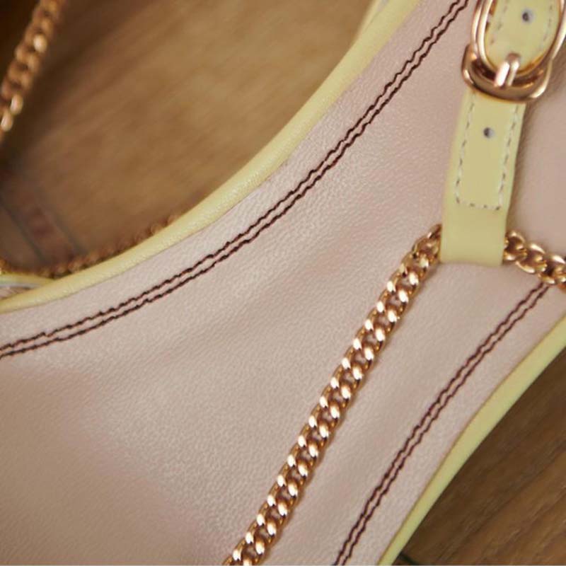 French Elegant Small Flower Sandals Women's Summer Houkong Thick Heel Non-slip Temperament High Heels Women