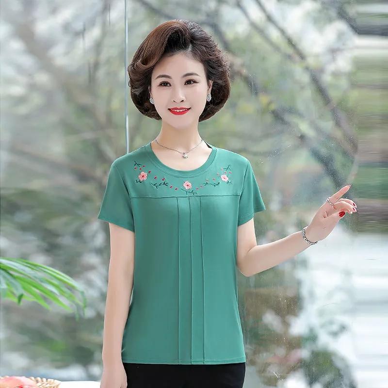 Embroidered Short-sleeved T-shirt Middle-aged and Elderly Women's Large Size Loose Bottoming Shirt Women's Short-sleeved Summer Top