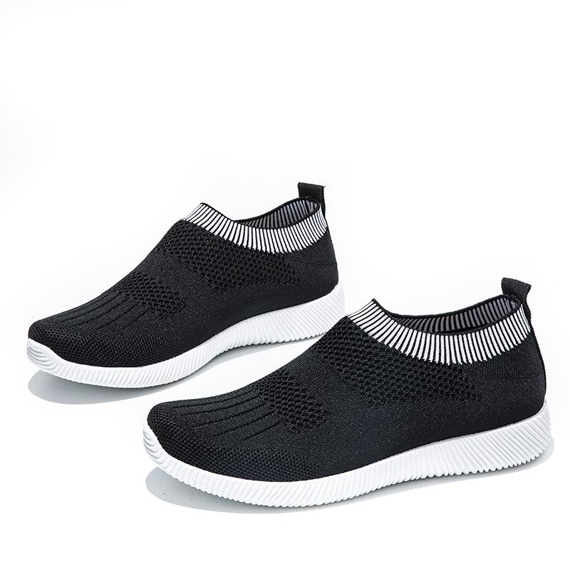 Ladies Sports Wind Flying Knit Slip-on Shoes Summer Comfortable and Breathable Sneakers