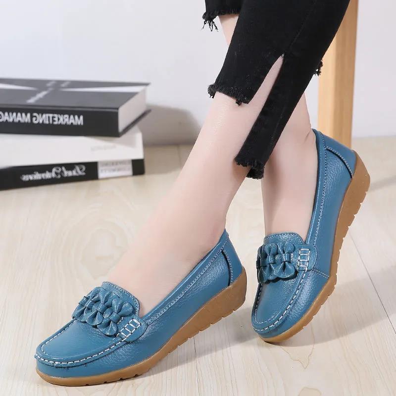 Women's Single Shoes Fashion Peas Shoes Leather Soft Sole Wedge Heel Shoes