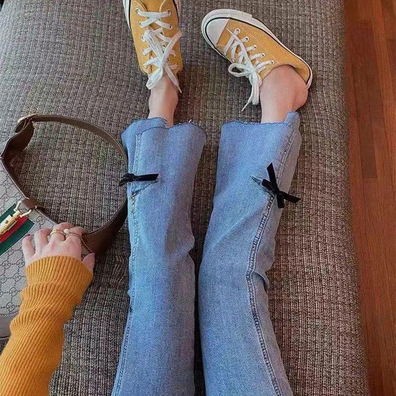 Spring Women's Light-colored Bifurcated Micro-leg Nine-point Pants, High-waisted and Thin Western-style Bow Jeans