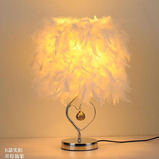 Feather Table Lamp Bedroom Bedside Lamp Simple Romantic European Princess Wedding Room Bedside Lamp