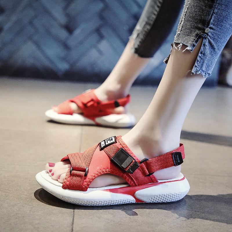 Sandals and Slippers Women Wear 2020 Summer Retro Korean Version Wild Ulzzang Flat Beach Shoes Ins Sandals