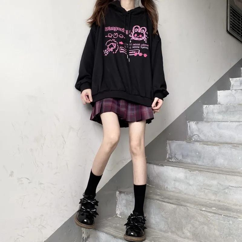 Sweatshirts Anime Hoodies Pink Cartoon Printed Hooded Tops Black Fashion Streetwear Fall Winter Pullover Hoodies Loose Harajuku Hip Hop Sweatshirt