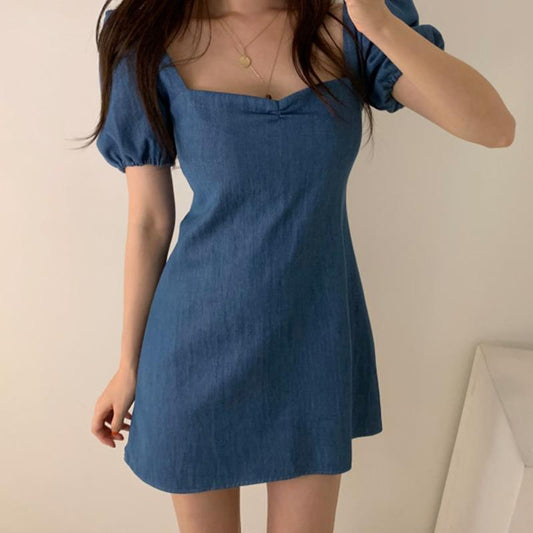 Female Square Neck Mid Length Summer French Retro Elegant Waist with Thin Bubble Sleeve Party Dress