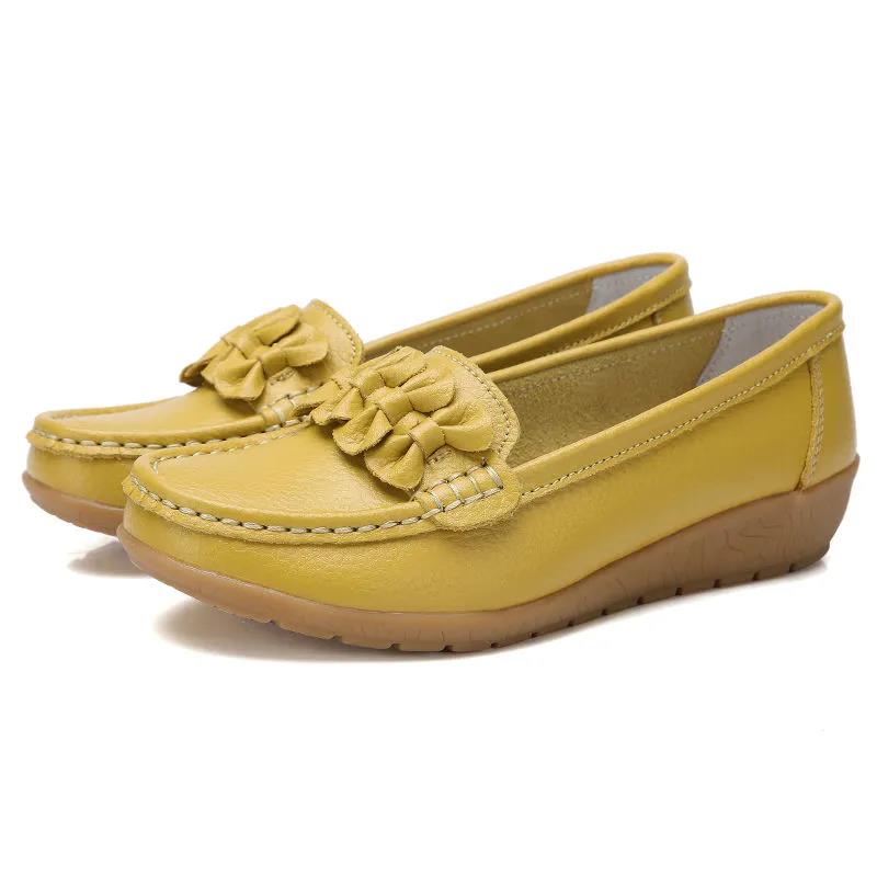Women's Single Shoes Fashion Peas Shoes Leather Soft Sole Wedge Heel Shoes