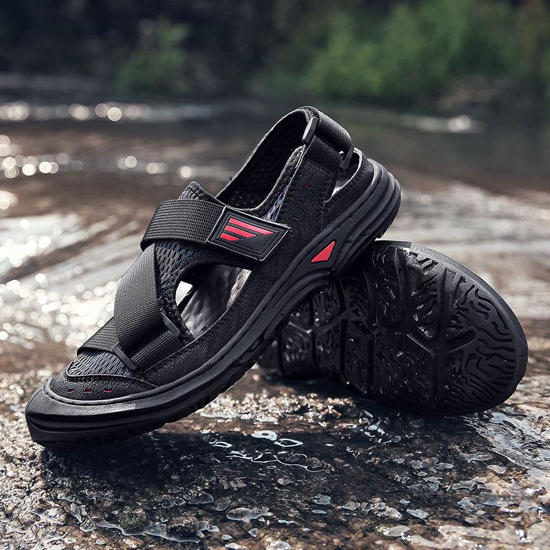 Men's Sandals Trend Breathable Soft Bottom Fashion Hole Outdoor Beach Sandals Men Relaxed and Comfortable
