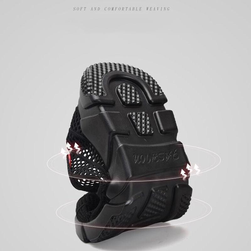 Summer Breathable Men's Mesh Shoes Men's Soft Sole Sports and Leisure Hollow Shoes