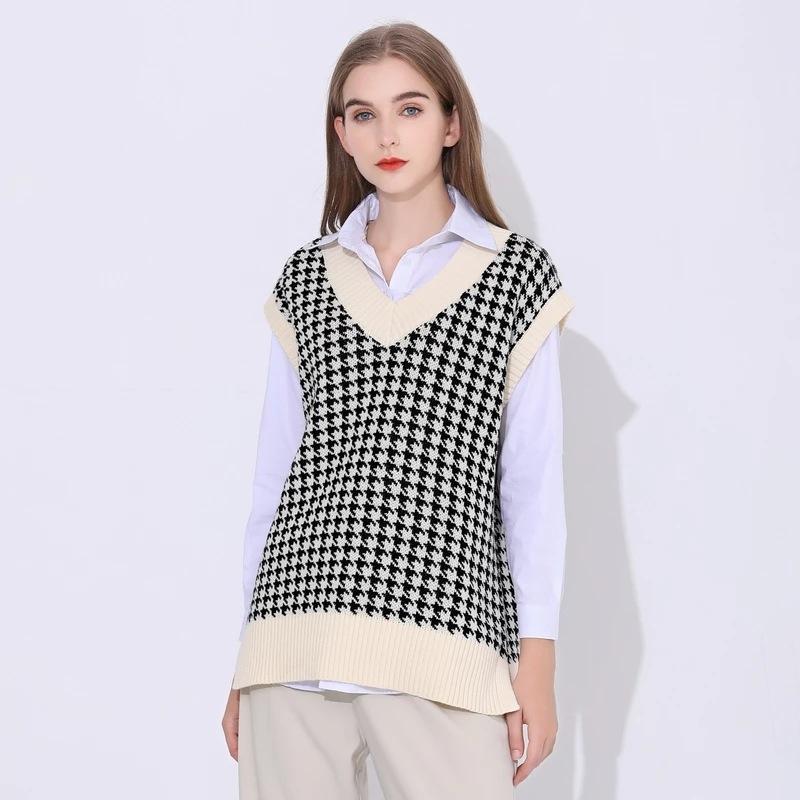 Women Loose Knitted Vest Sweater Girls V Neck Sleeveless Thick Vintage Sweater Female Waistcoat Chic Tank Tops All-match Short Pullover Vest Outerwear