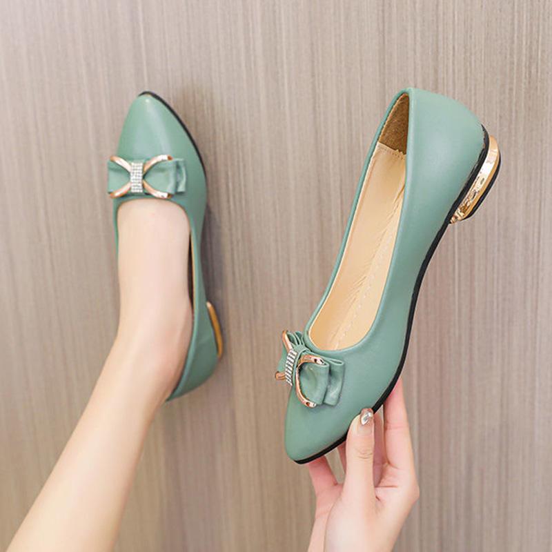 Single Leather Shoes Women's Casual Pointed Toe Spring and Autumn Shallow Mouth Low-heeled Thick-heeled Soft Leather Flat Women's Shoes