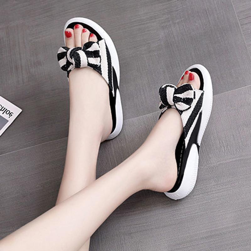 Slippers Women's Summer Wear Fashion Seaside Flat Bottom All-match Sandals Beach Shoes
