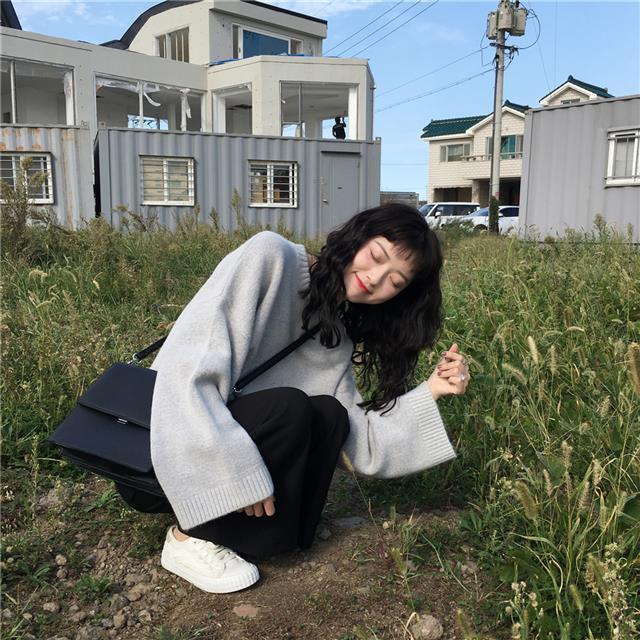 Autumn and Winter College Style Solid Color Sweater Female Students Sweet and Loose Round Neck Pullover Sweater Coat Sweater