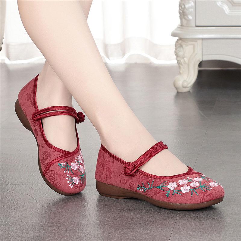 Old Beijing Cloth Shoes Women's Embroidered Shoes Women's Ancient Style Shallow Mouth Soft Sole Comfortable Round Head Ethnic Style Mother's Shoes