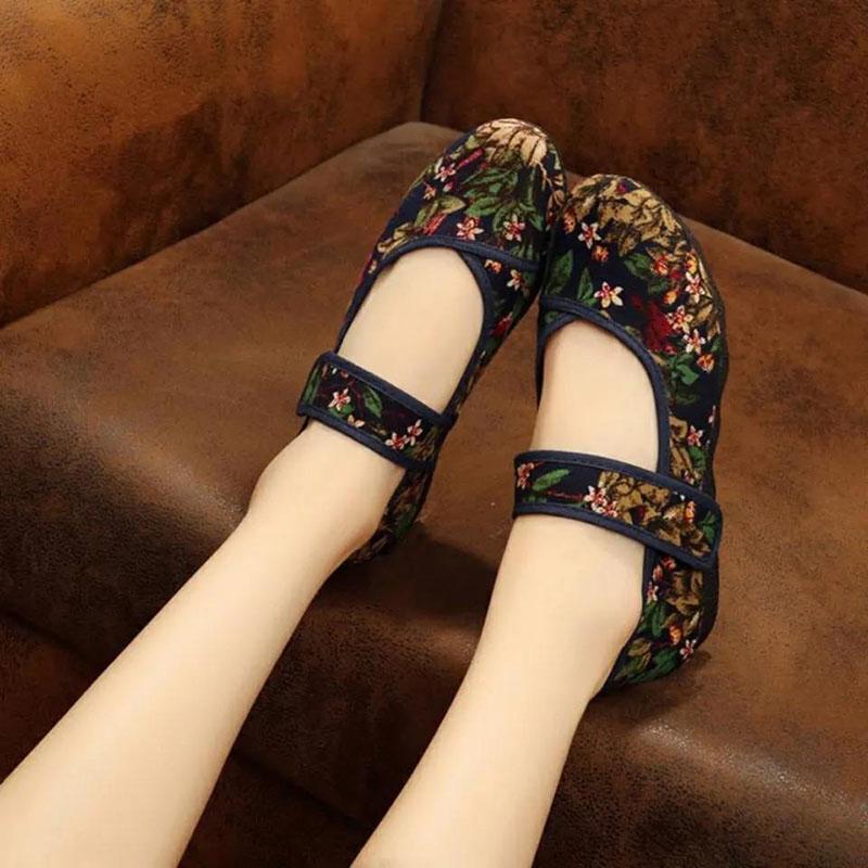 Women's Spring and Summer Comfortable Cloth Shoes Large Size Embroidered Soft-soled Work Shoes All-match Casual Single Shoes