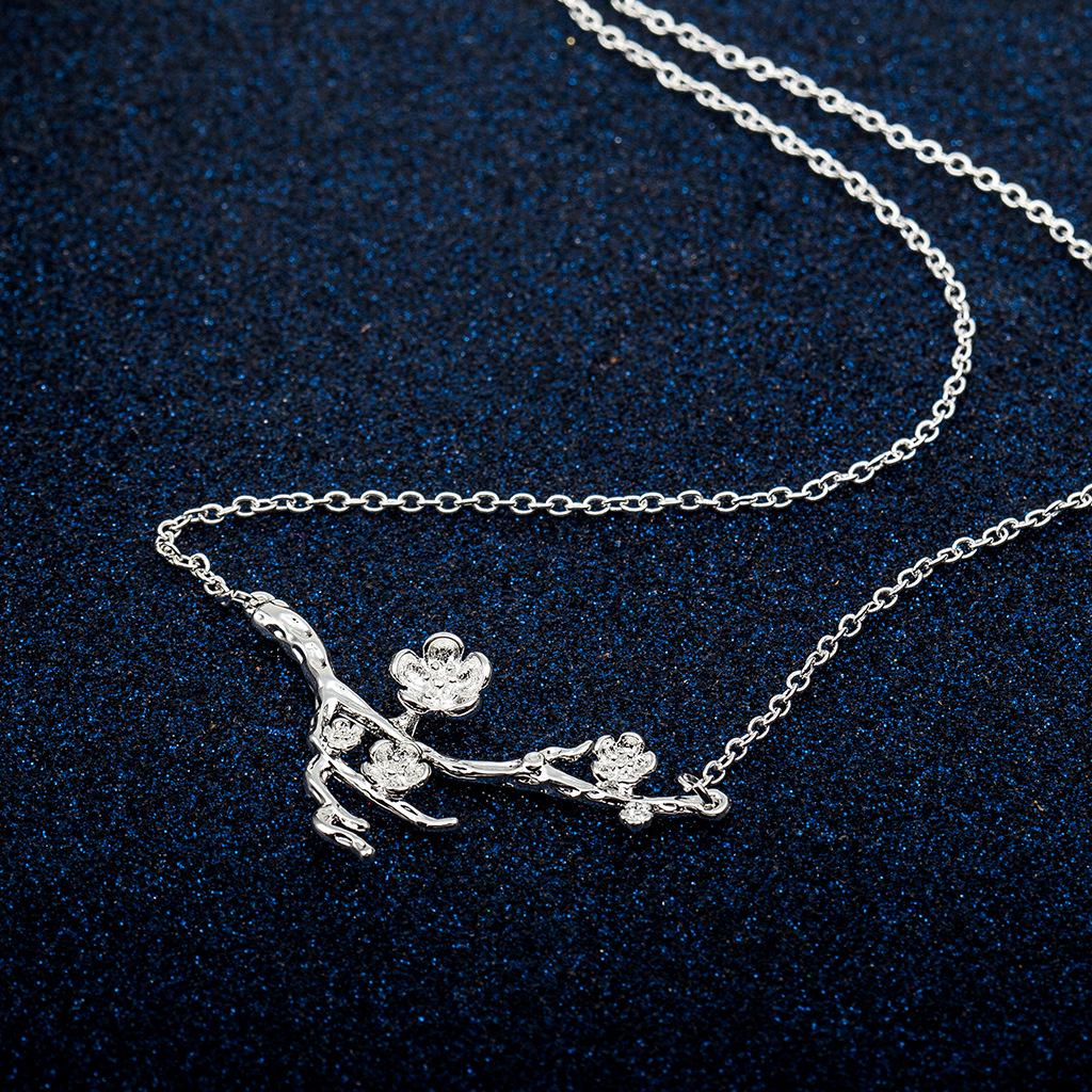 Fashion Ethnic Style Necklace Plum Blossom Branch Necklace Clavicle Chain Flower Ornament