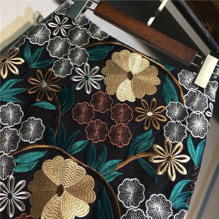 Exquisitely Floral Embroidered Water-soluble Lace Skirt Women's Knee Skirt High-quality Mesh Bag Hip A-line Skirt Retro Pattern Mid-length Skirt