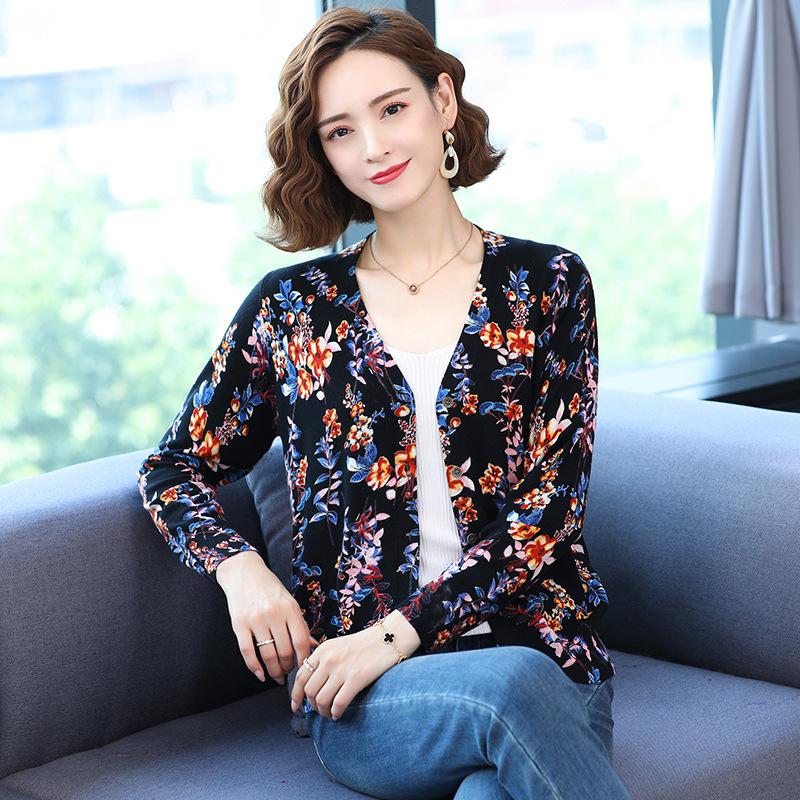 Long-sleeved Short Cardigan Women's 3D Flower Print Sweater Coat Large Size Wool Coat Knitwear