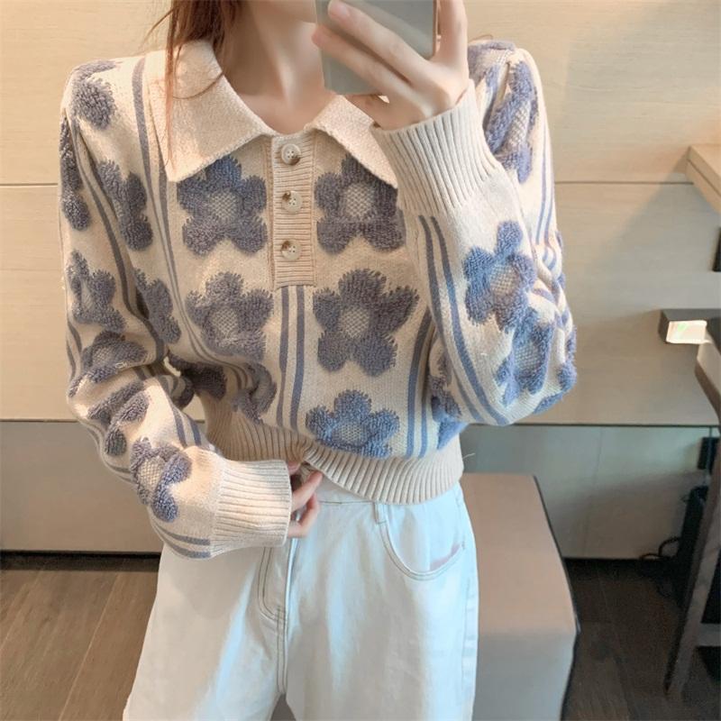 Autumn  Winter Design Sense Long-sleeved Wild Loose Jacquard Three-dimensional Flower Knitted Top Women