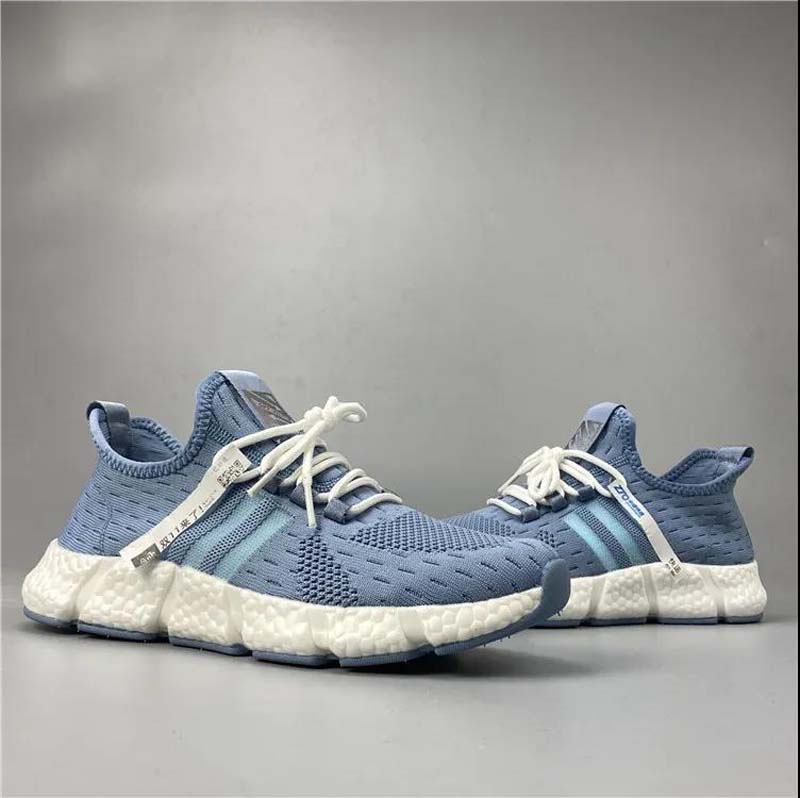 Summer 2021 New Ultra-light Breathable Men's Grid Shoes Soft Sole Men's Sports Shoes