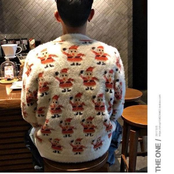 Vintage Harajuku Style Embroidery Christmas Sweater Men Women Fuzzy Thick Pullover Sweater Couple Loose Knit Sweater Unisex Autumn Winter