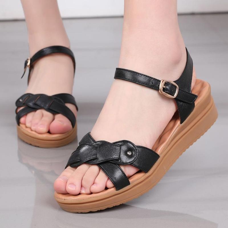 Mom Sandals Women's Soft Leather Soft Bottom Non-slip Comfortable Flat Shoes Fashion All-match Middle-aged Large Size Shoes
