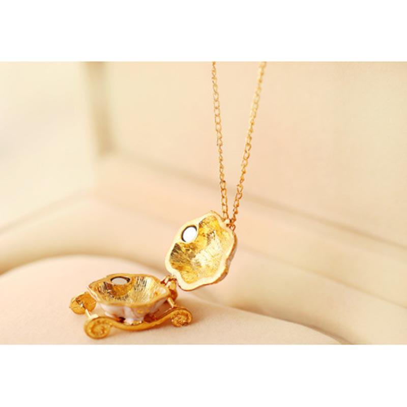 European and American Retro Jewelry Fairy Rila Magic Pumpkin Car Necklace