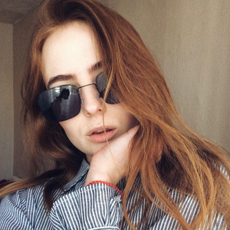 Metal Sunglasses Men Women Retro Square Sun Glasses Fashion Ocean Clear Yellow Pink Color Sunglass s