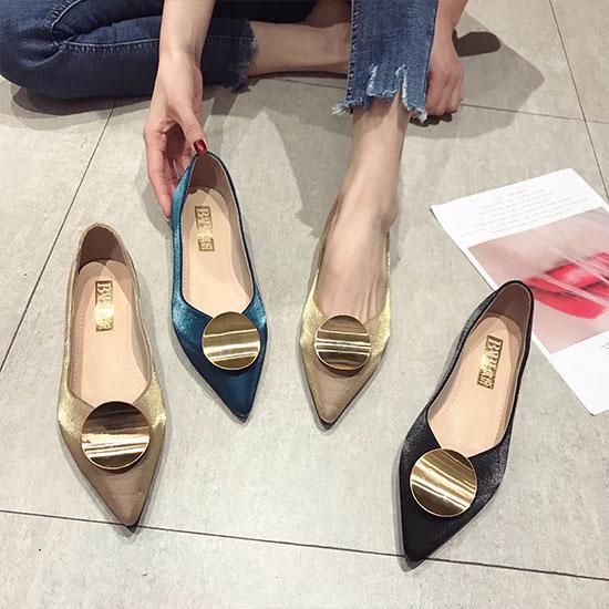 OL Style Velvet Pointed-toe Shoes Women Metal Round Decoration Flats Shoes Soft Low Heels for Ladies