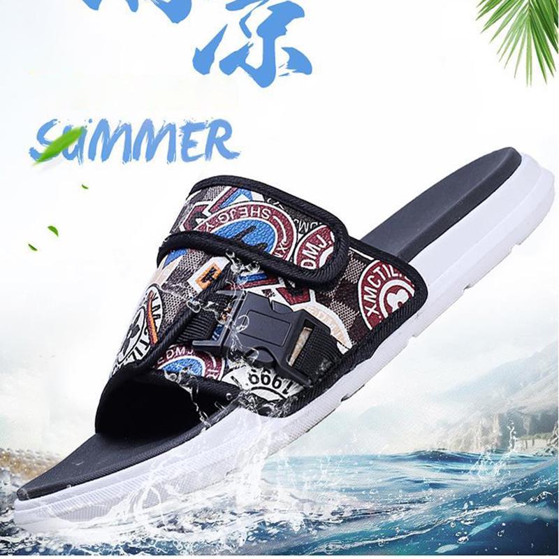 Summer Men's Net Red Sandals and Slippers Non-slip Soft Bottom 2020 Tide Flat Bottom Couple Wear Slippers Korean Version