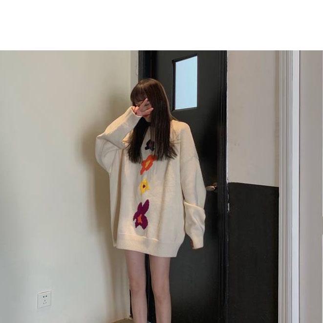 Winter Fashion Jacquard Loose Sweater Women's Pullover Round Neck Long Sleeved Sweater