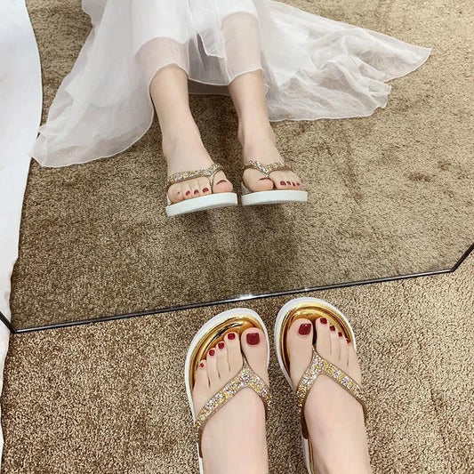 Flip-flops Female Summer Wear Korean Fashion All-match Sandals and Slippers Rhinestone Personalized Flip-flops Non-slip Beach Shoes