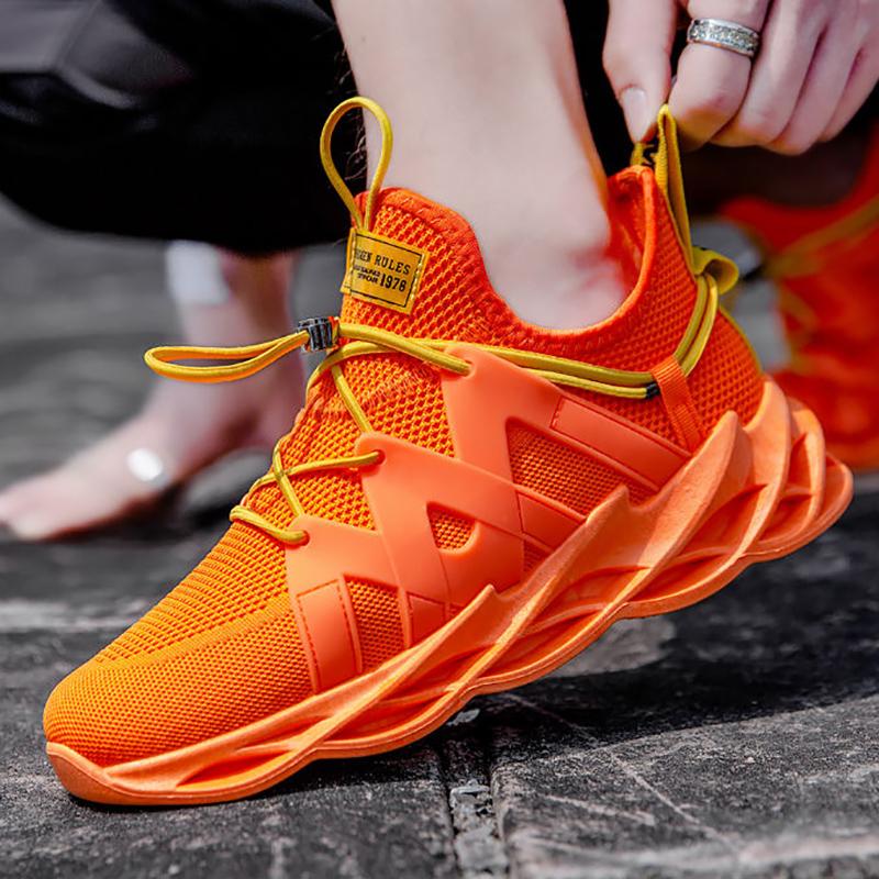 Trendy All-match Sports Casual Shoes Breathable and Deodorant Mesh Shoes Iron Horse Clearance Basketball Shoes