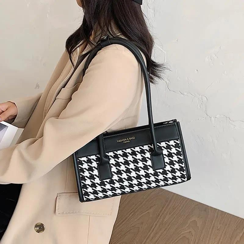 Check Pattern Handbag PU Leather Armpit Bag for Women Shoulder Lady Simple Elegant Baguette Bag