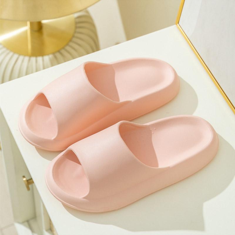 Women's Sandals and Slippers Thickened Bottom To Increase Non-slip Waterproof Women's Beach Shoes for Home Indoor and Outdoor Use