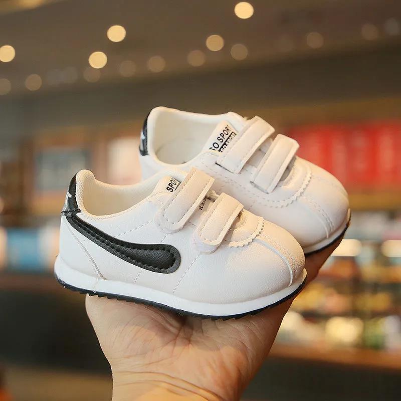 Kid Shoes Spring Summer Girls Boys Soft Sole Flat Sports Shoes Anti-slip Casual Little White Shoes Versatile Prewalkers Shoes