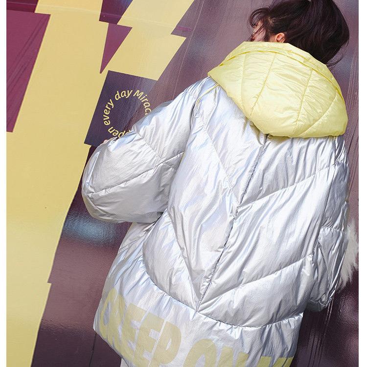 Winter White Duck Down Loose Hood Contrast Color Short Bread Jacket Ladies Down Jacket