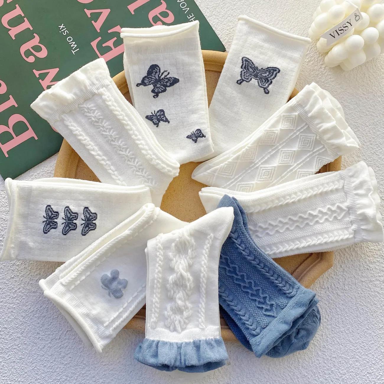 Women's White Socks Korean Style Medium Tube Solid Color Cute Jacquard Jk Stockings