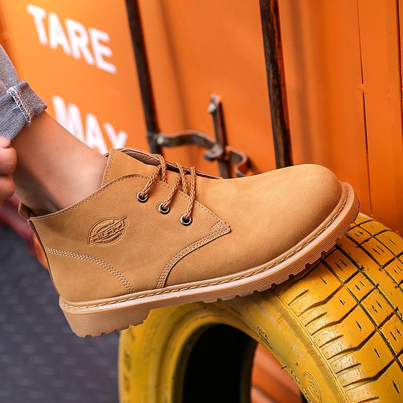 Men Boots Anti-Skidding Leather Shoes Men Autumn Winter Men Shoes Short Snow Boots Durable Outsole