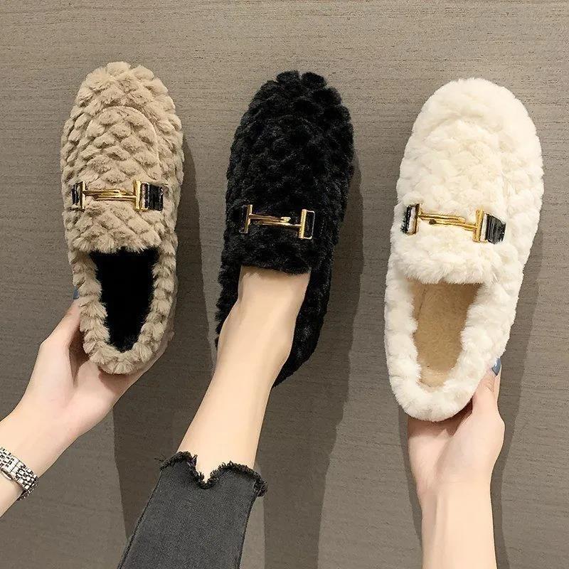 Autumn and Winter Women's Plush Shoes  Plus Velvet Cotton Shoes Short Plush Ankle Boots
