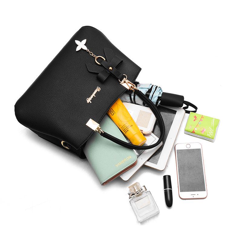 Big capacity European and American style Shoulder Handbag Trendy wild Patent leather bag